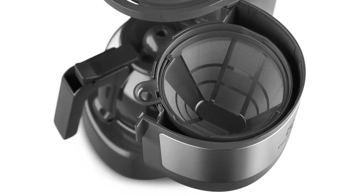 Cafeteira elétrica Electrolux na bancada da cozinha